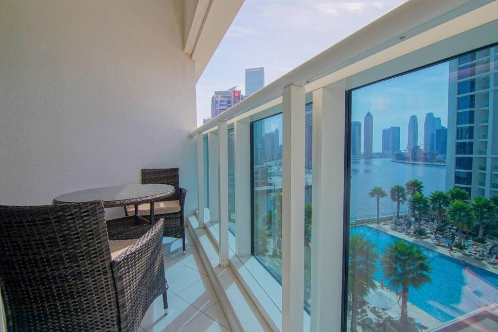 Luxury Hotel Apartment With A Canal View Dubái Exterior foto